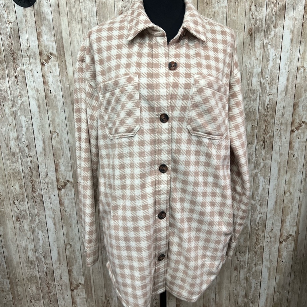 Maurices Tan and White Shacket Relaxed Fit‎